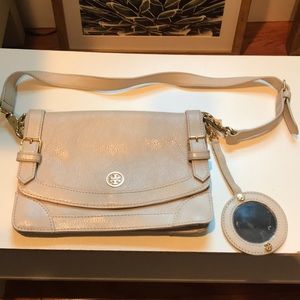 ToryBurch - nude leather purse/clutch
